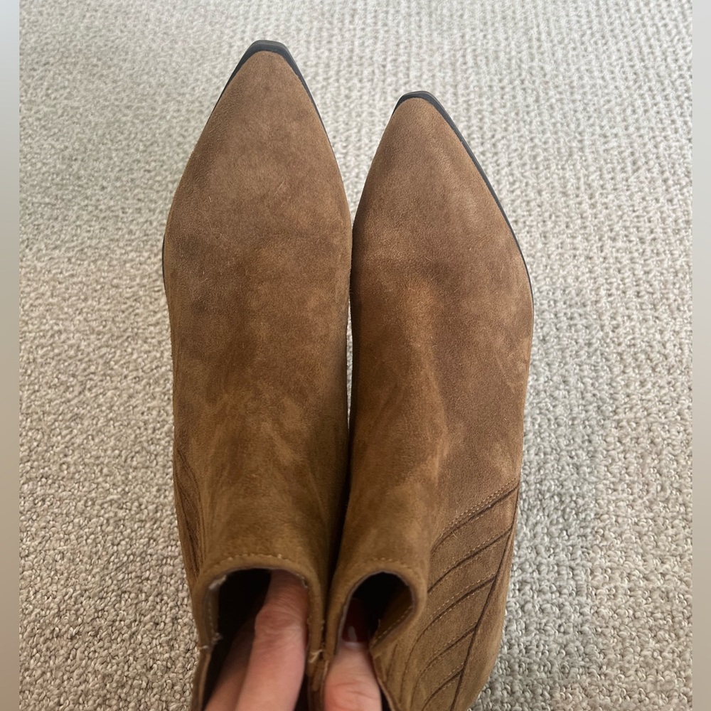 Cognac Suede Leather Marc Fisher Booties Ankle Boots women’s size 9 - Picture 6 of 7